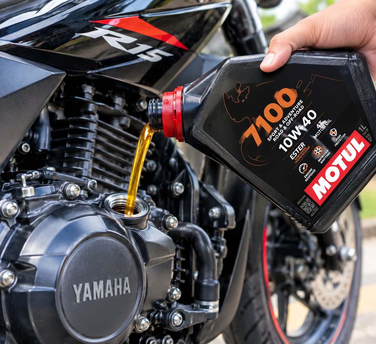 motul MOTUL 7100 10W-40 4T Motor Oil 1L - Image 1