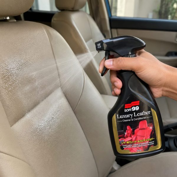 3.SOFT99 Luxury Leather Cleaner & Conditioner 500ml